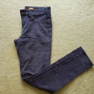 Sz 25P Pilcro and Letterpress Serif Skinny Cords
